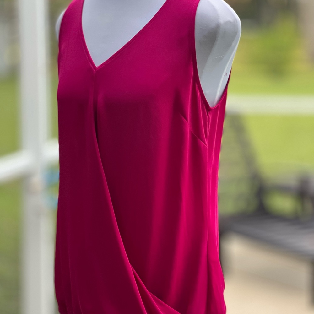 Laundry by Shelli Segal Sleeveless Blouse Size Medium M Med Pink Top - Picture 3 of 6